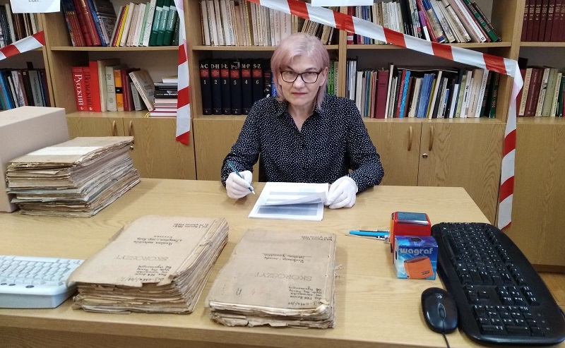 Anna Kłoś w Archiwum Państwowym w Siedlcach Anna Ko sta w Archiwum
